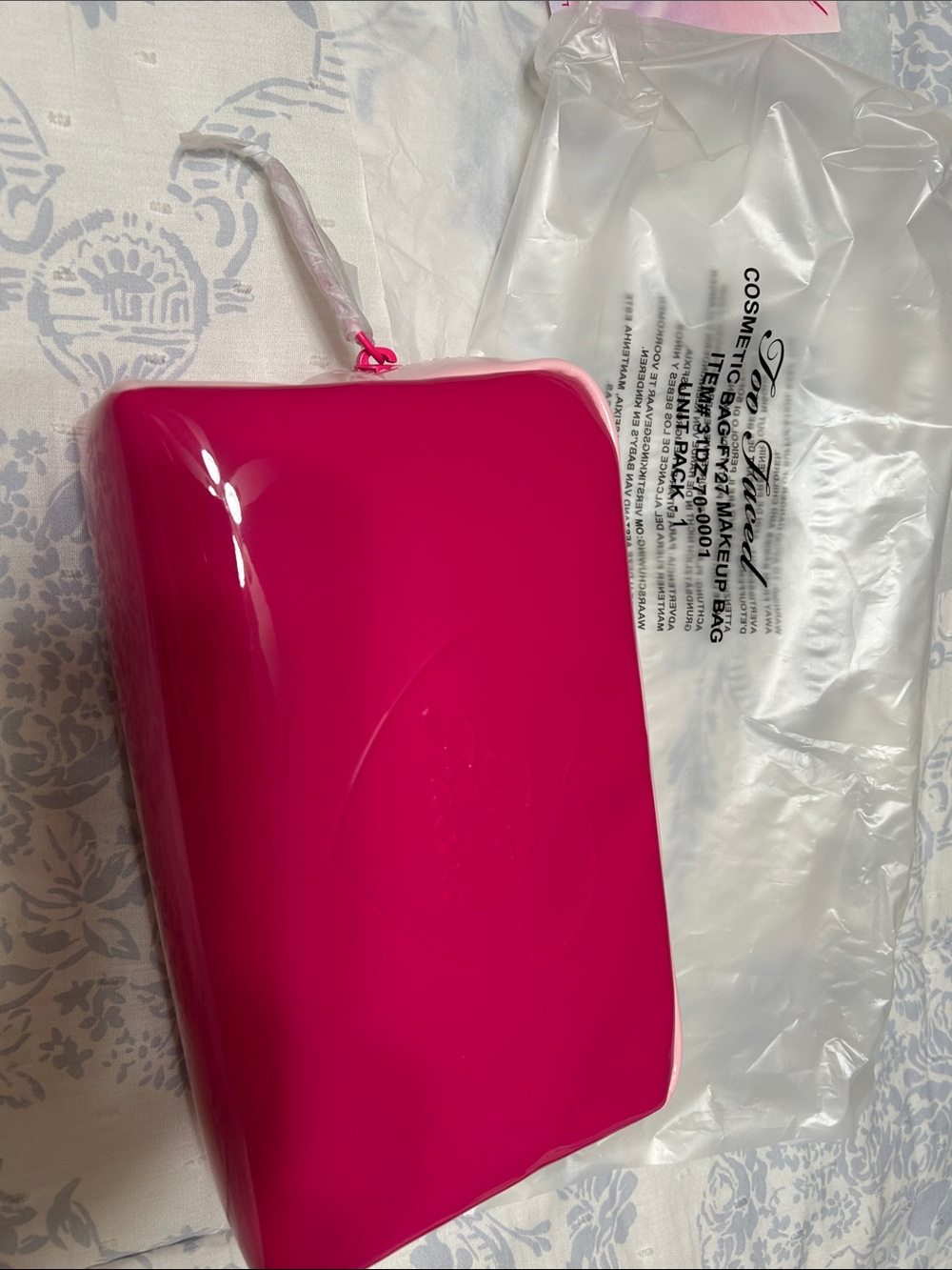 New Too Faced Mascara & Beauty Bag Set - Picture 2 of 5